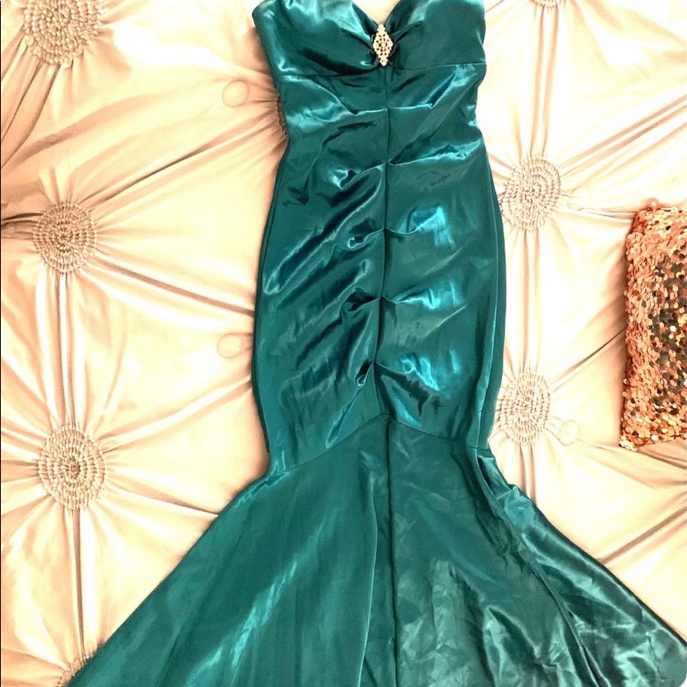 Gown worn once orig price: $140 asking for $80 OBO